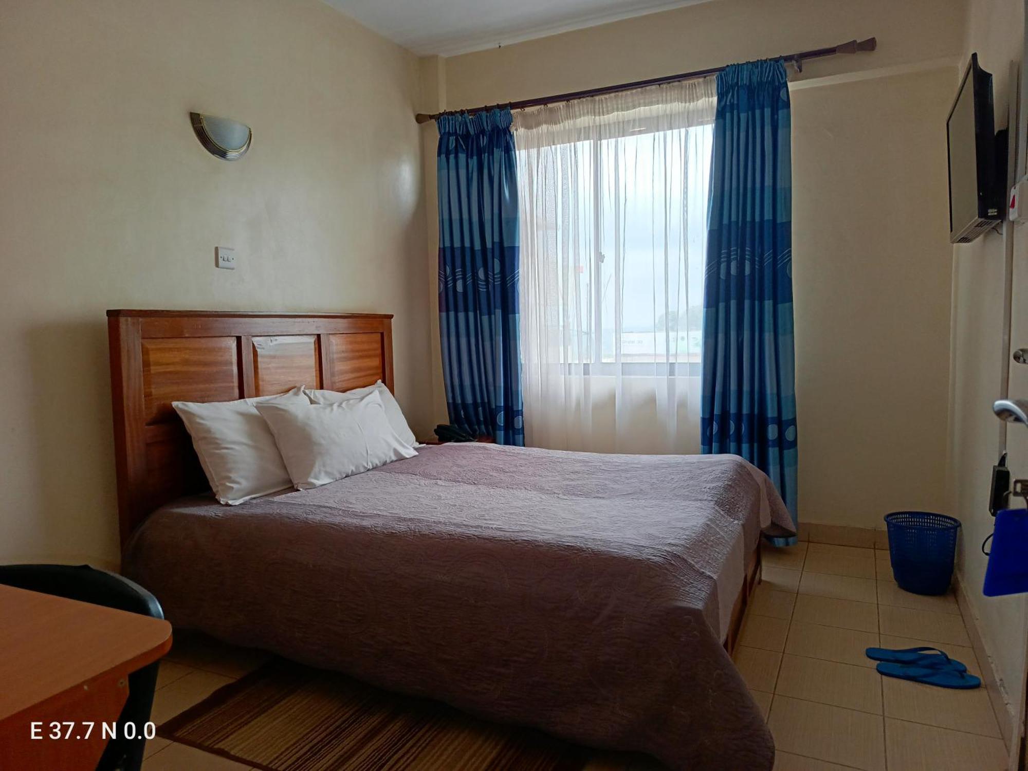 Meru Paramount Extérieur photo