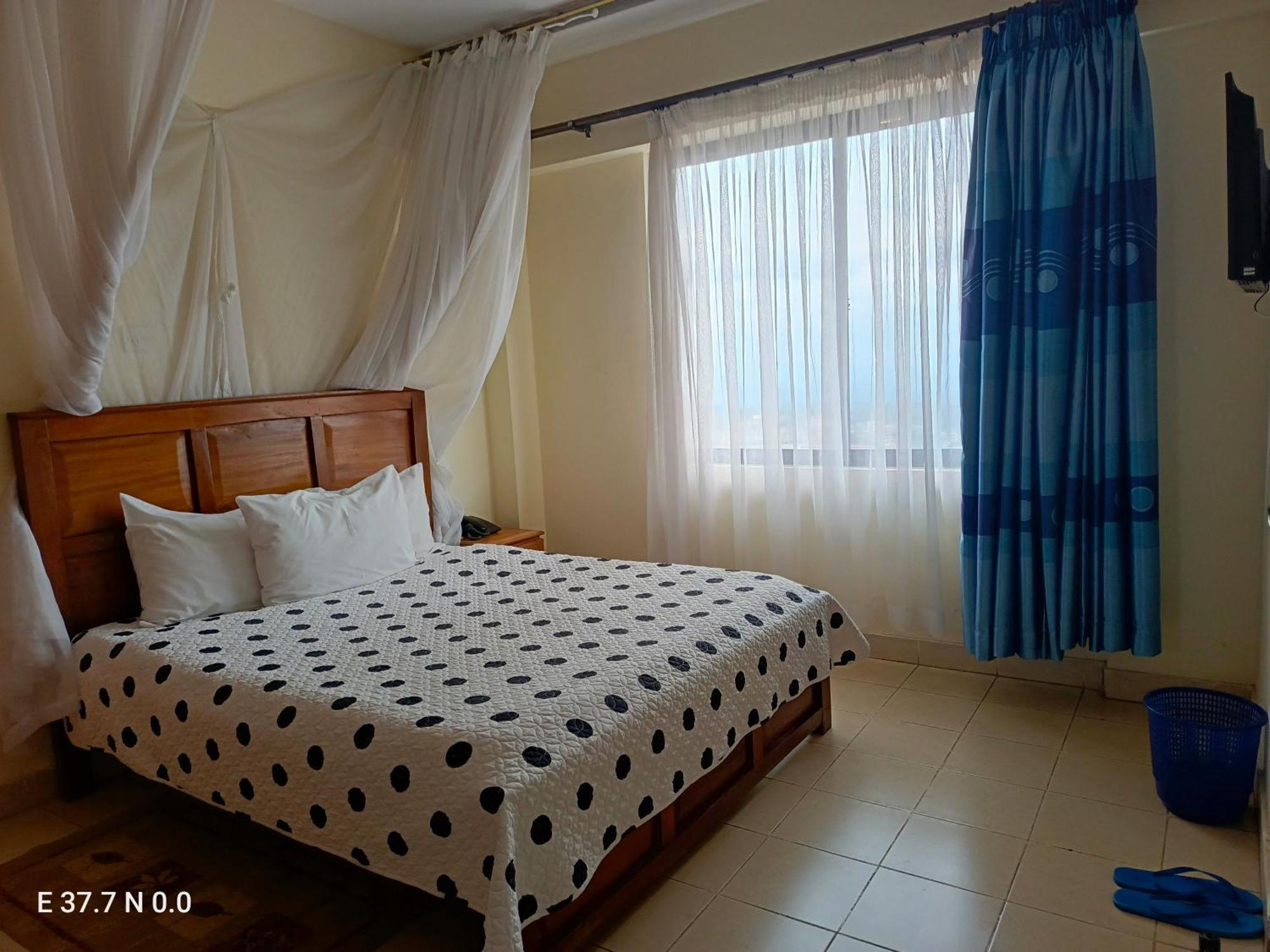 Meru Paramount Extérieur photo