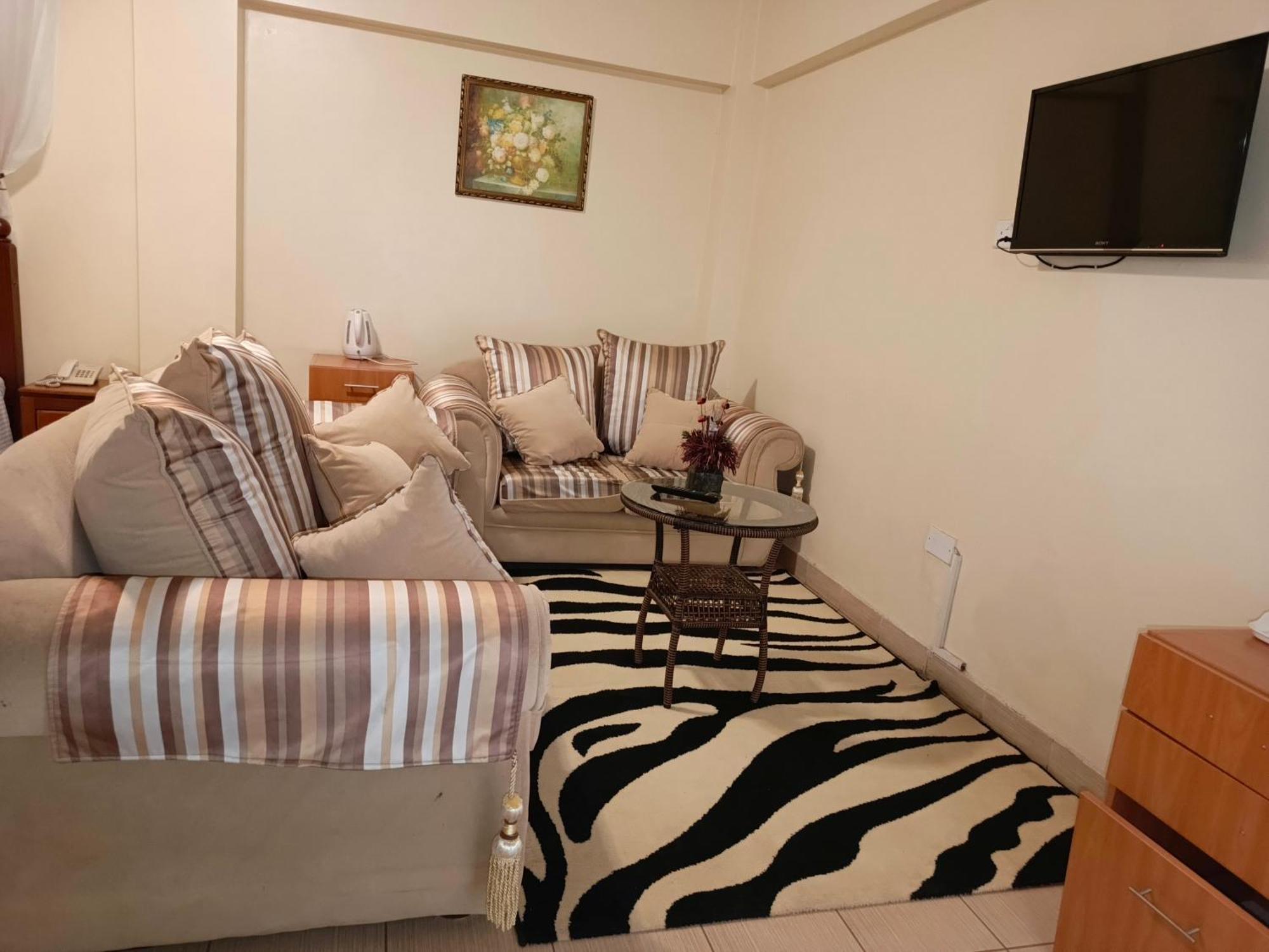 Meru Paramount Extérieur photo