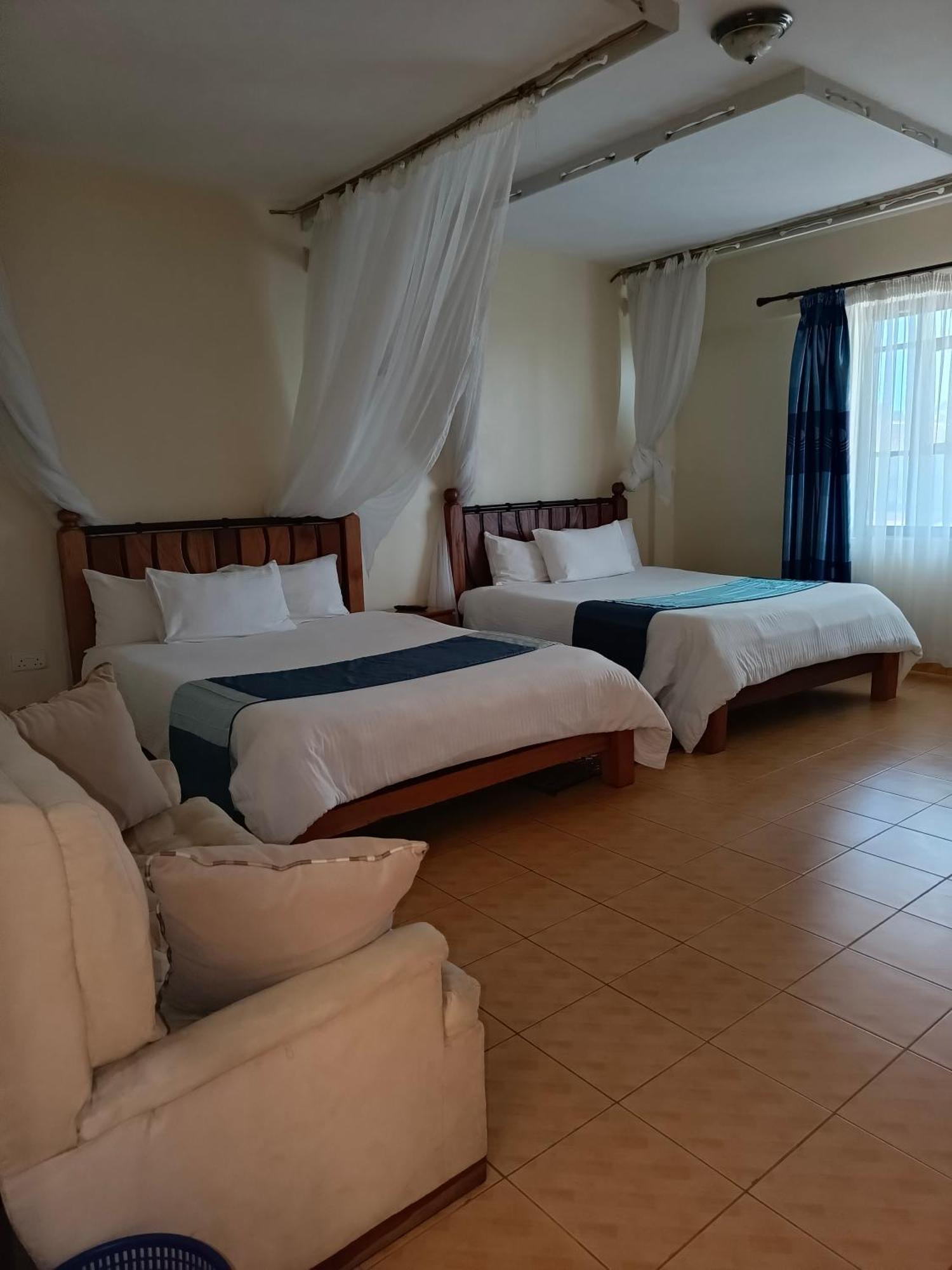 Meru Paramount Extérieur photo