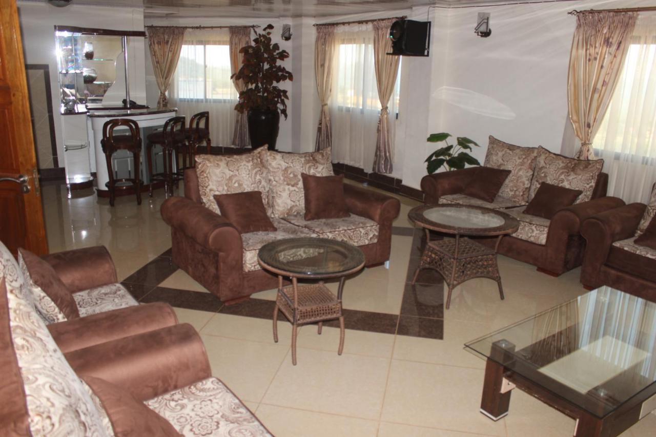 Meru Paramount Extérieur photo