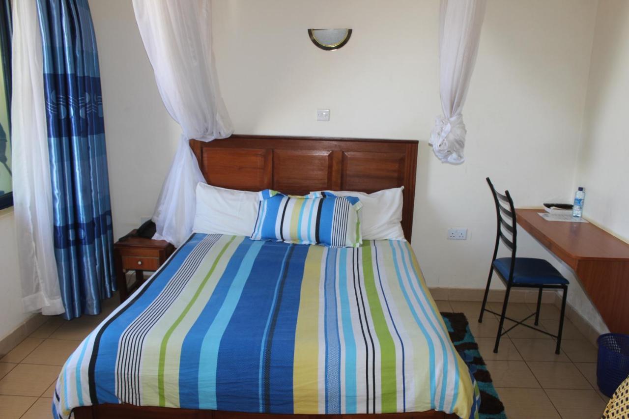Meru Paramount Extérieur photo